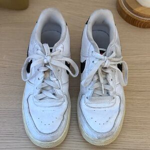 Kids Nike Air Force 1 White and Black Sneakers Size 5.5Y